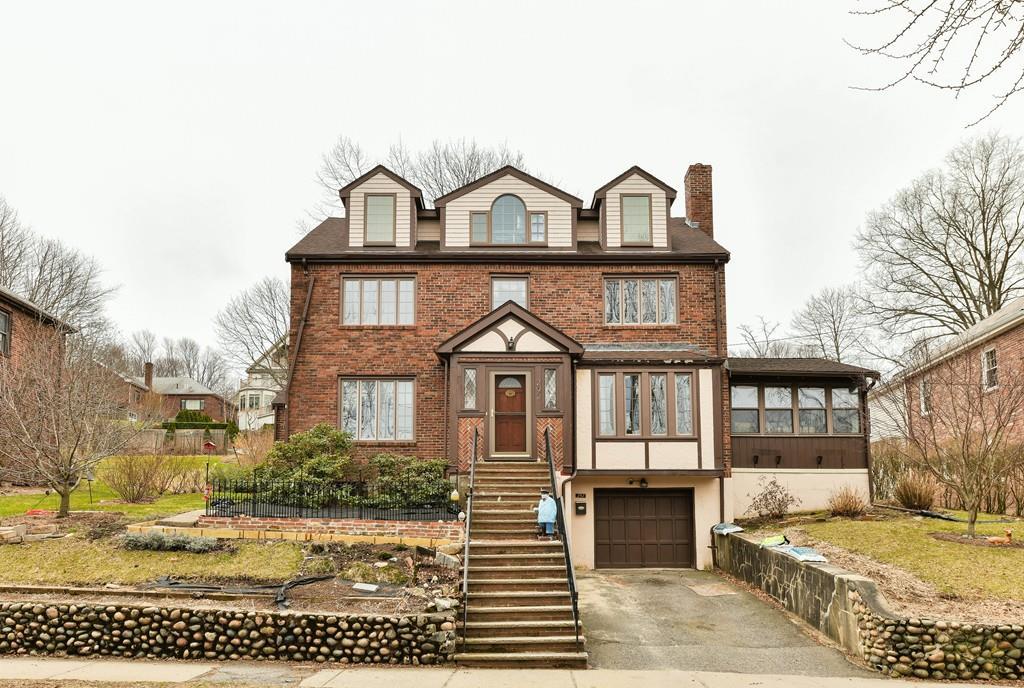 292 Mason Terrace - Photo 1