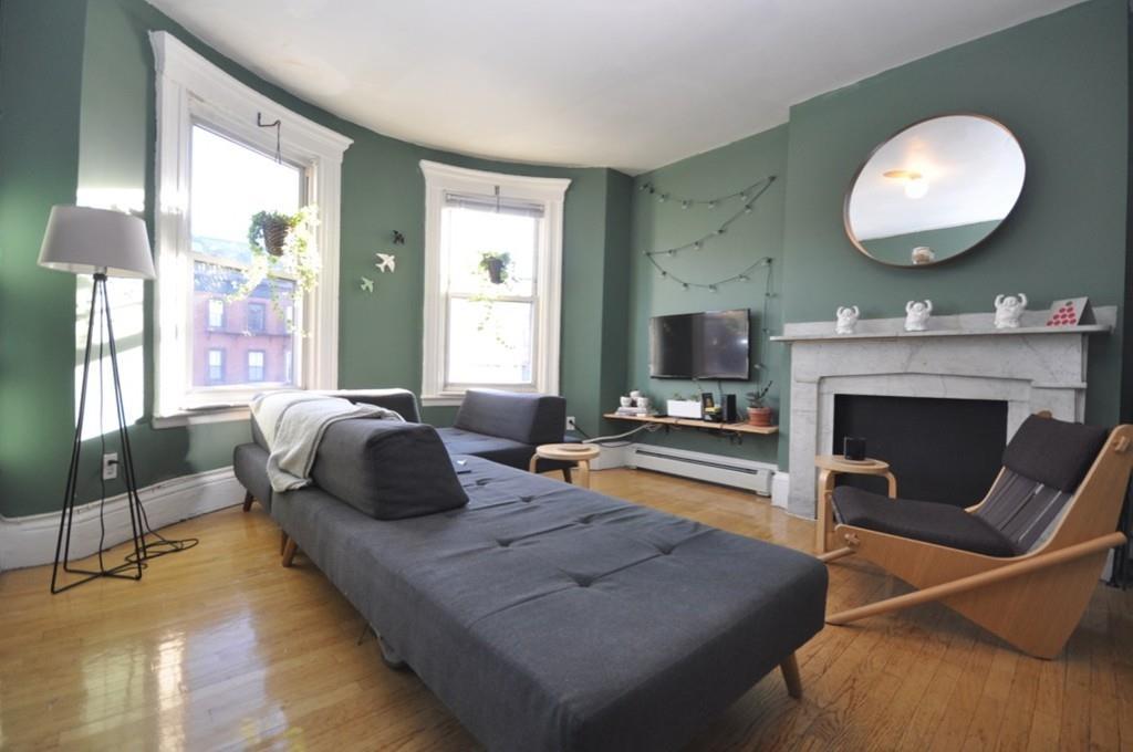 595 Tremont - Photo 1