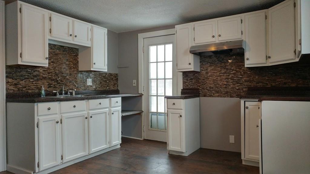 147 Mill St - Photo 1