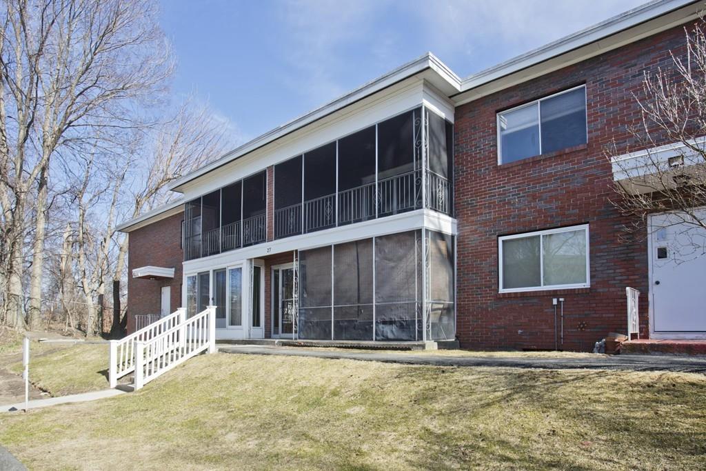 27 Park Avenue Ct - Photo 1