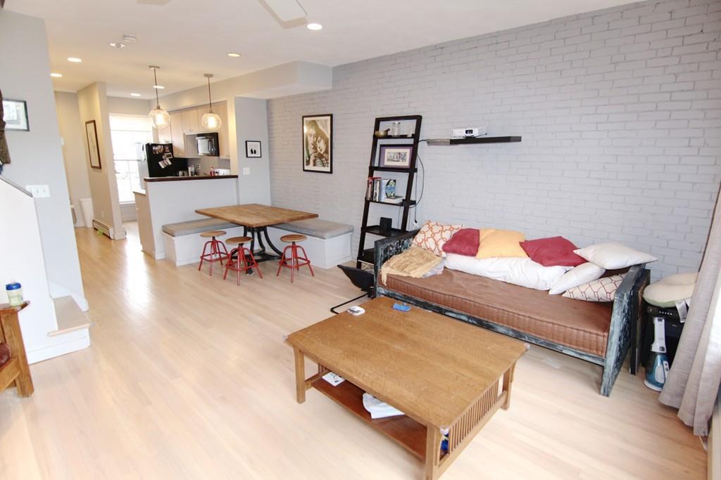 28 Bigelow - Photo 1