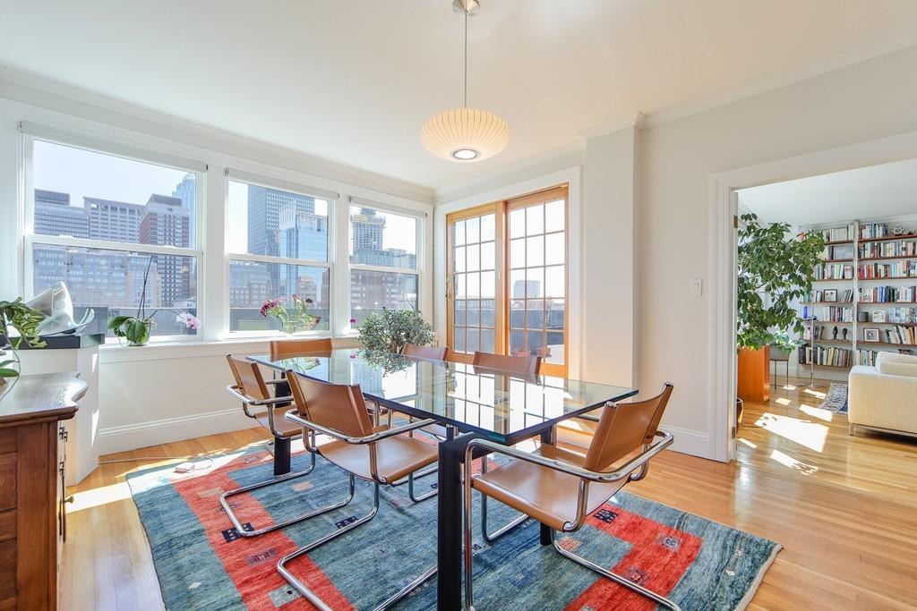 239 Commonwealth - Photo 1
