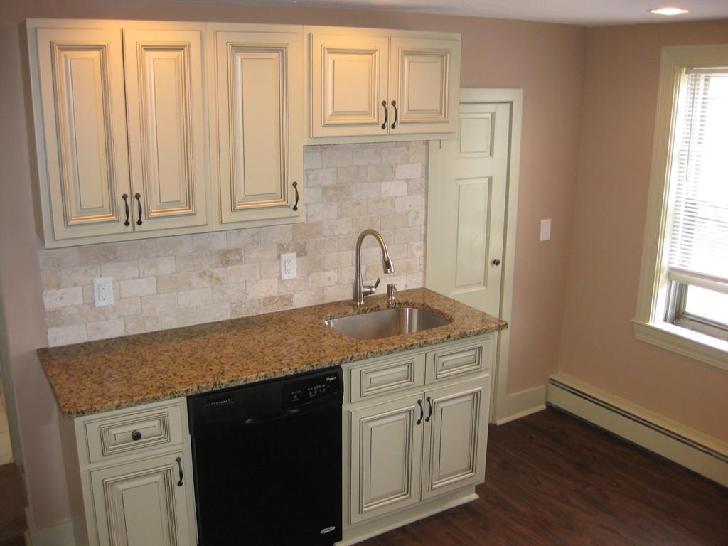 537 Main St - Photo 1