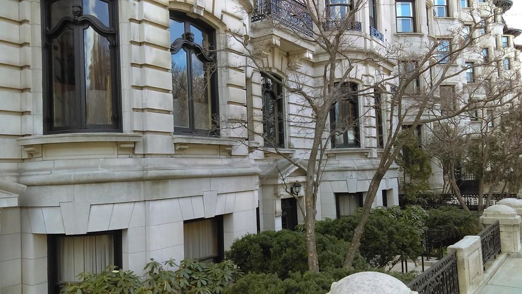 396 Commonwealth Ave. - Photo 1