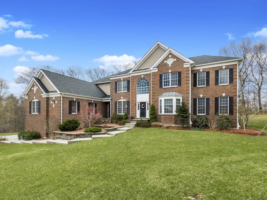 15 Dew Drop Way - Photo 1