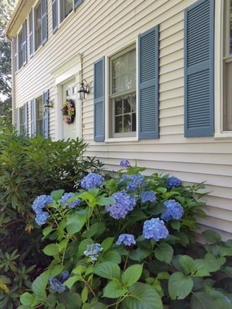 63 Carole Lane - Photo 1