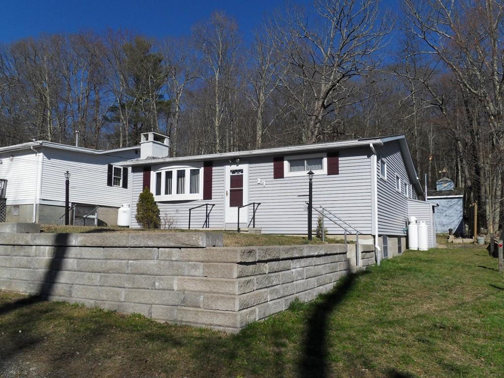 27 Richie Rd - Photo 1