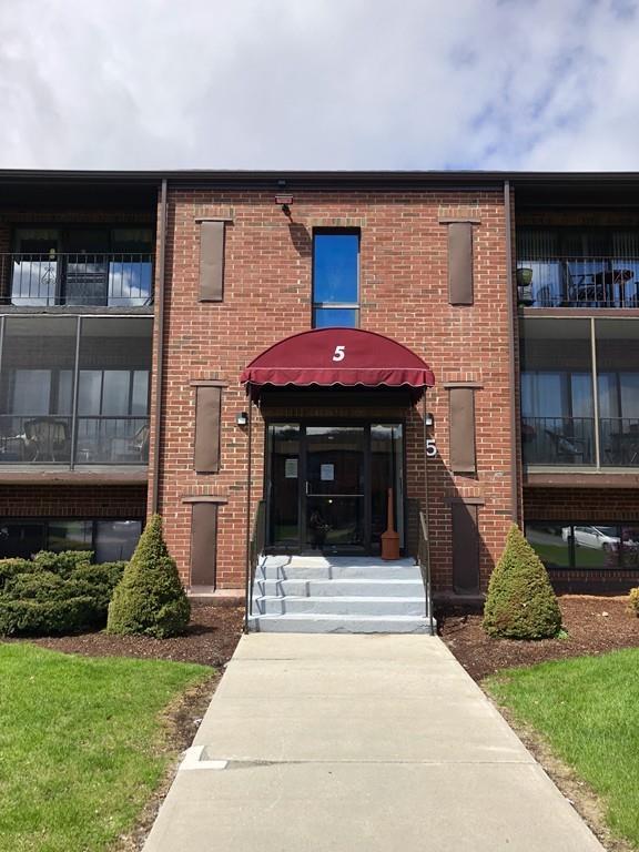 221 Oak St - Photo 1
