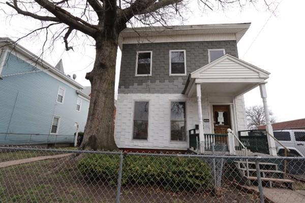 163 Elm St - Photo 1