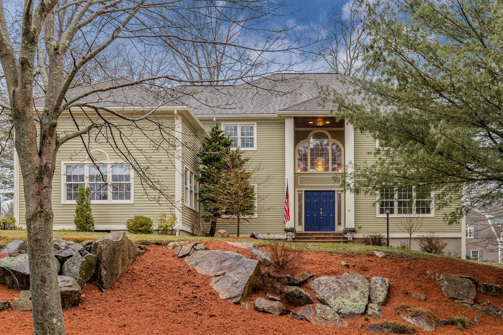 35 Middlebury Ln - Photo 1