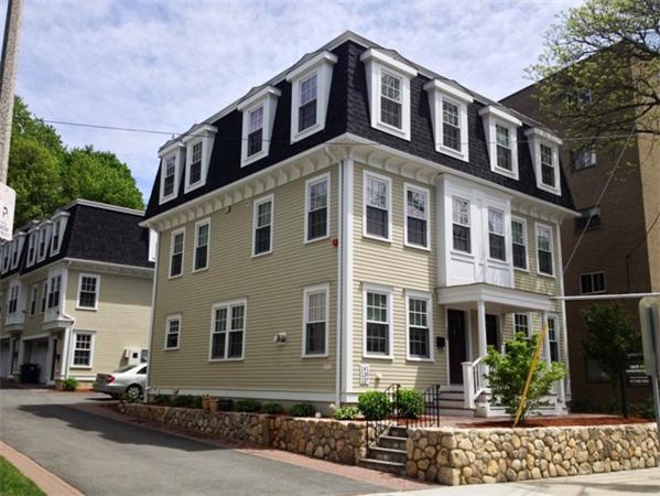 135 Tremont Street - Photo 1