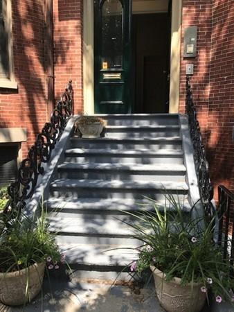 102 East Brookline Street - Photo 1