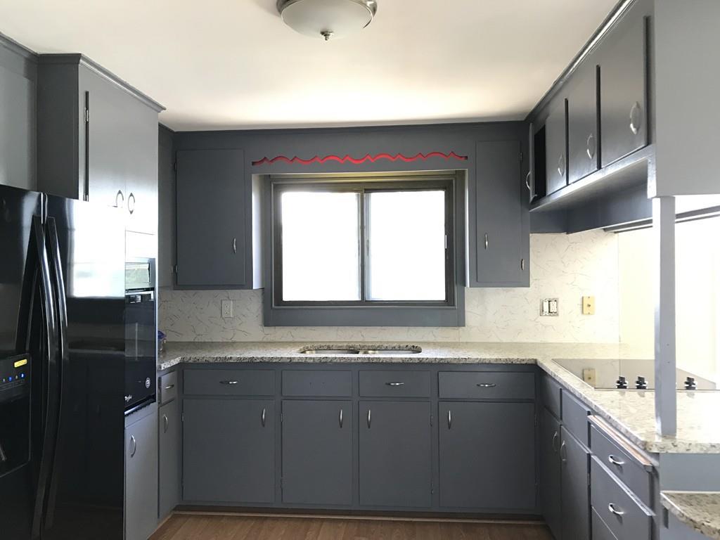 10 Willis Ave - Photo 1