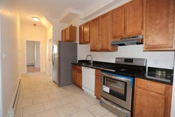 316 Chelsea St - Photo 1