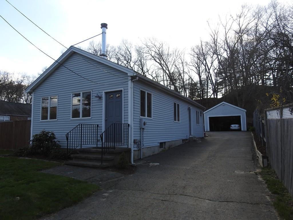 1192 Merrimack Ave - Photo 1