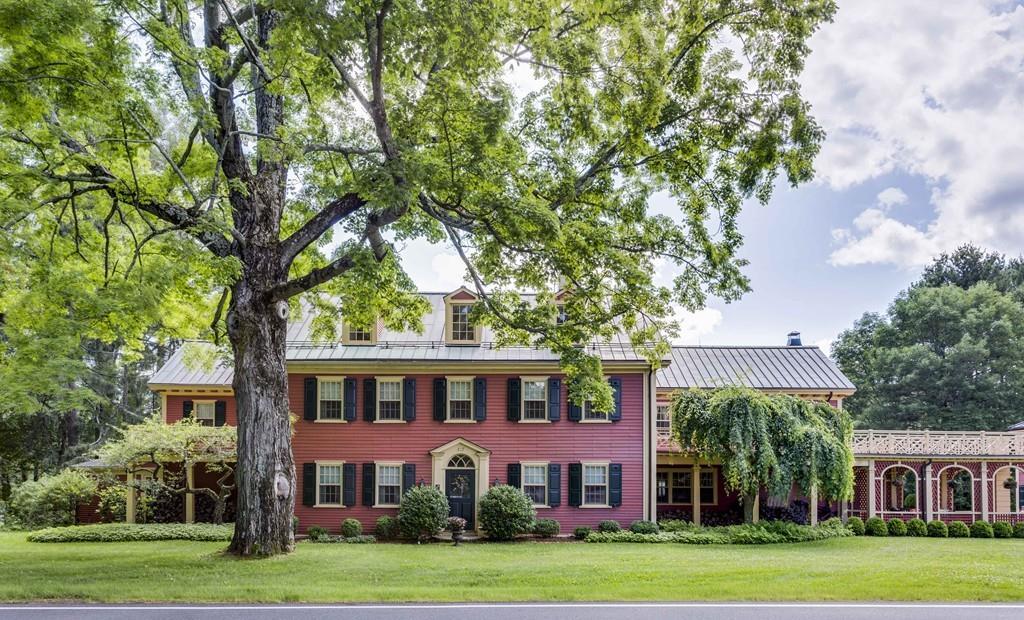 127 Farm Street - Photo 1