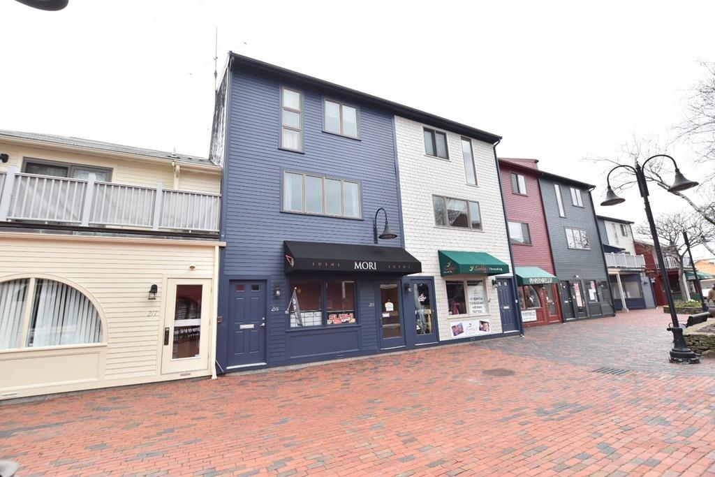 216 Goddard - Photo 1