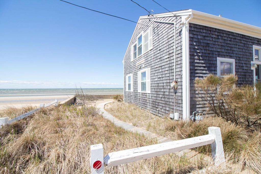1150 Kingsbury Beach Rd - Photo 1
