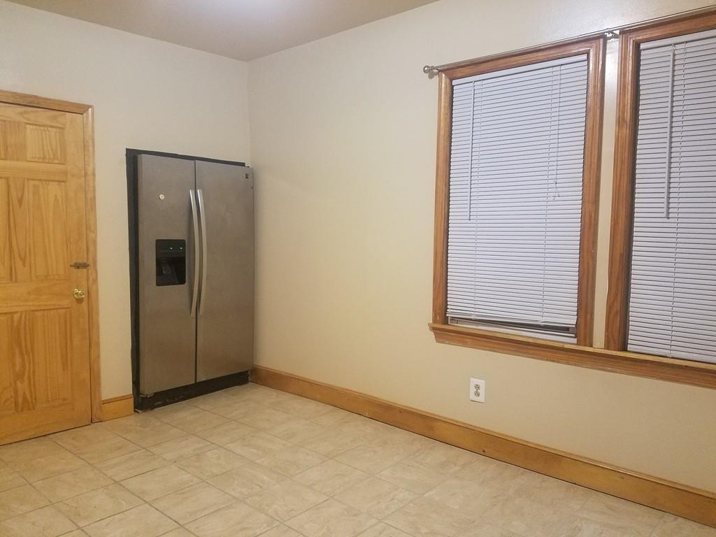 97 Kinsman Street - Photo 1