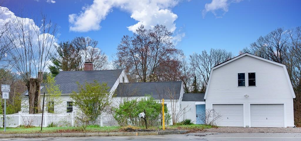 1068 S Main St - Photo 1