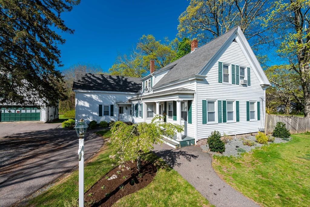 242 Main St - Photo 1