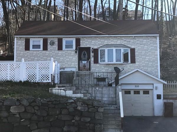 300 Rogers St - Photo 1