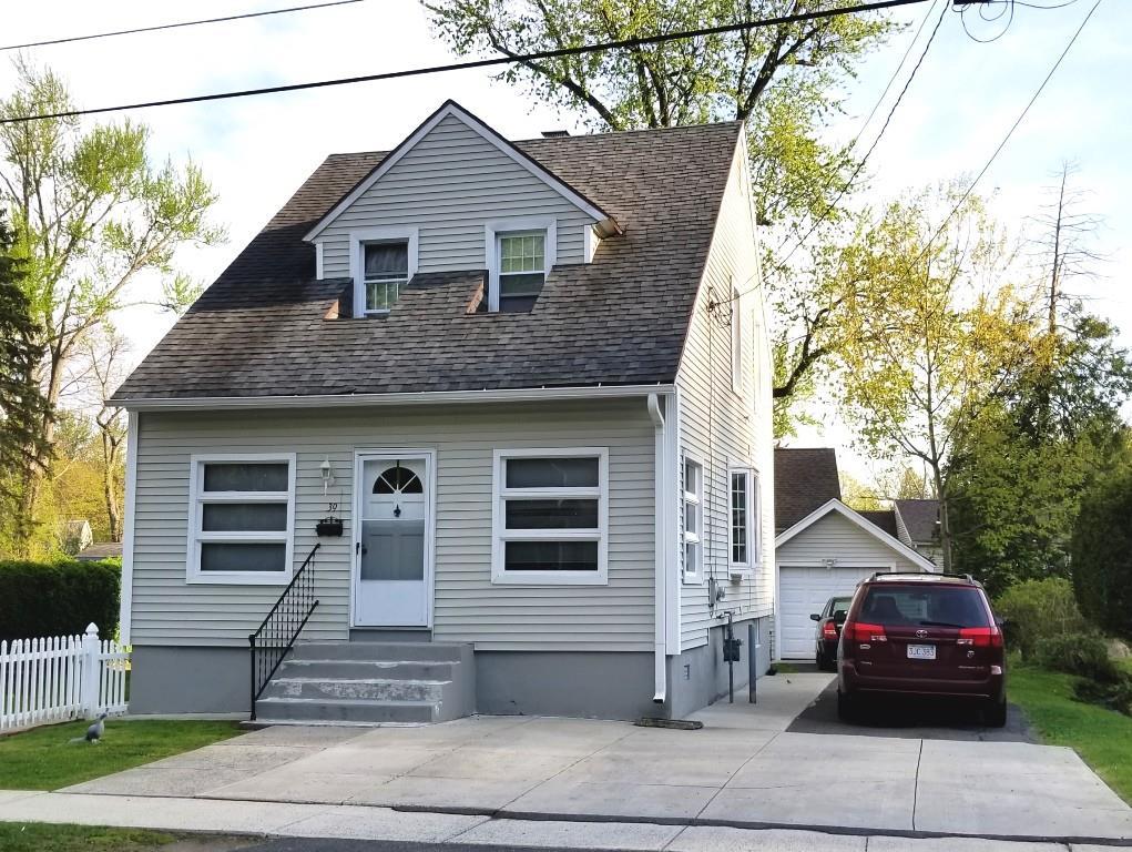 39 Elm Cir - Photo 1