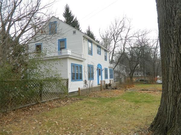 1117 North Pleasant St - Photo 1