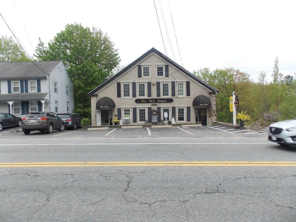 541 Main St - Photo 1