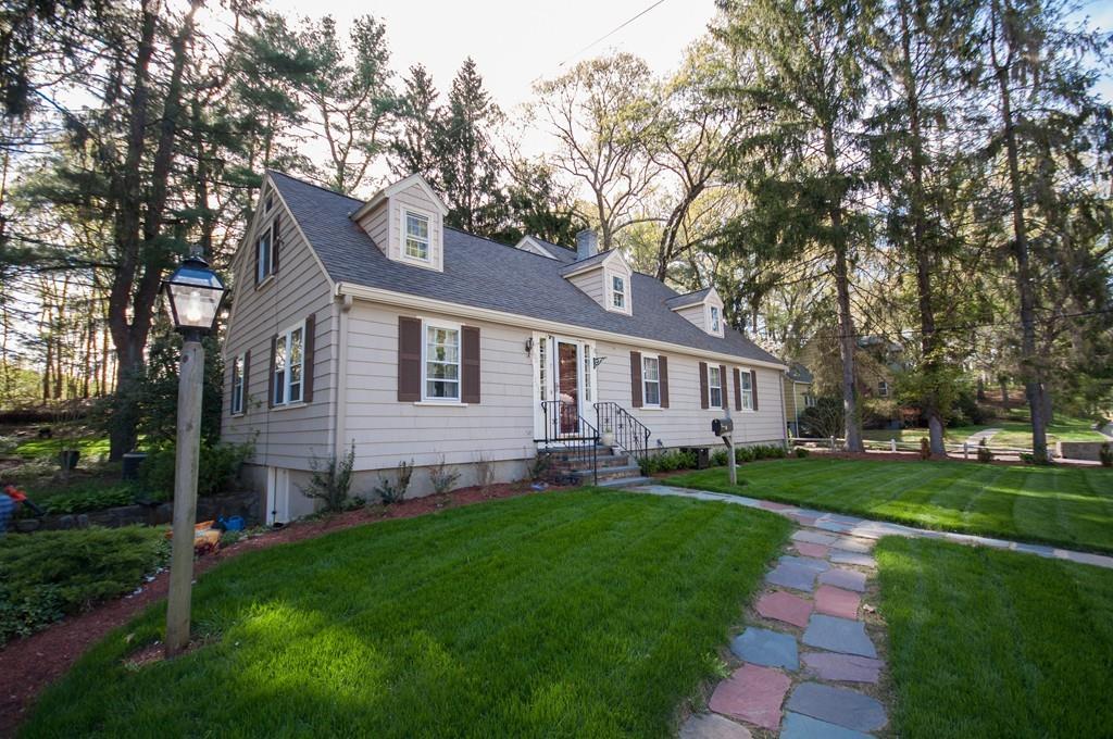 190 Speen St - Photo 1