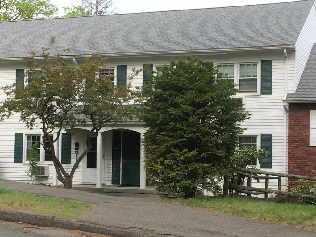 135B Round Hill Rd - Photo 1