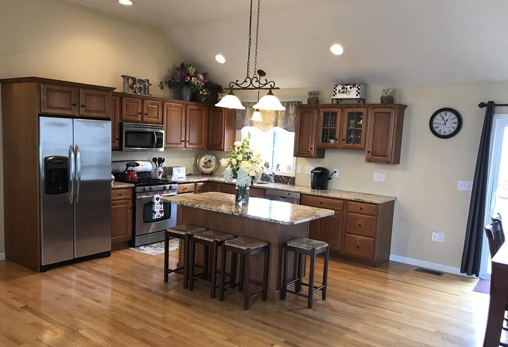 98 Wingate Ave - Photo 1