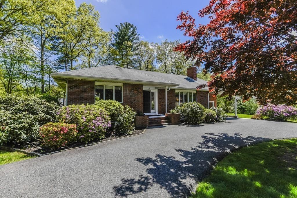 4 Standish Way - Photo 1