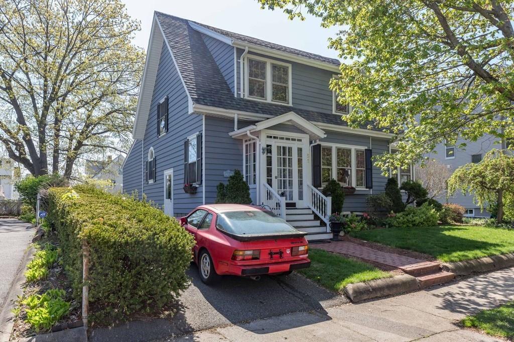 51 Logan Ave - Photo 1