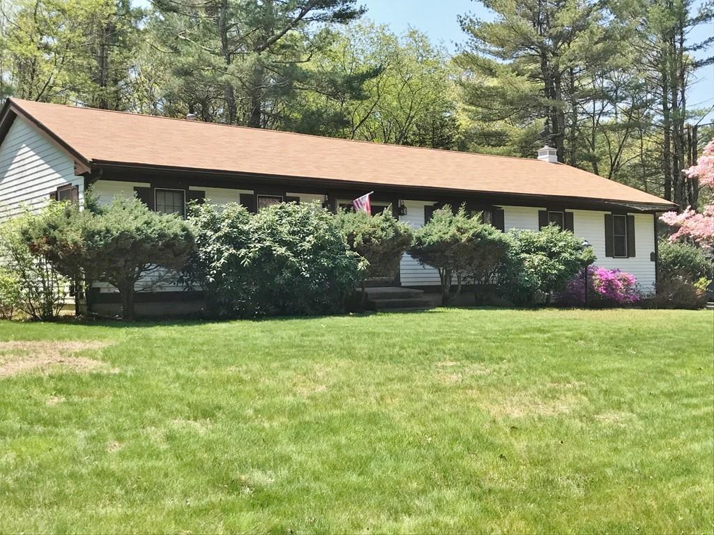 28 Sachem Cir - Photo 1