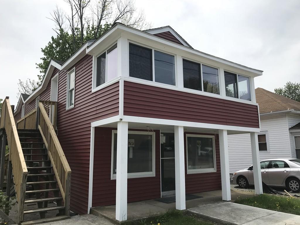 207 Main St - Photo 1
