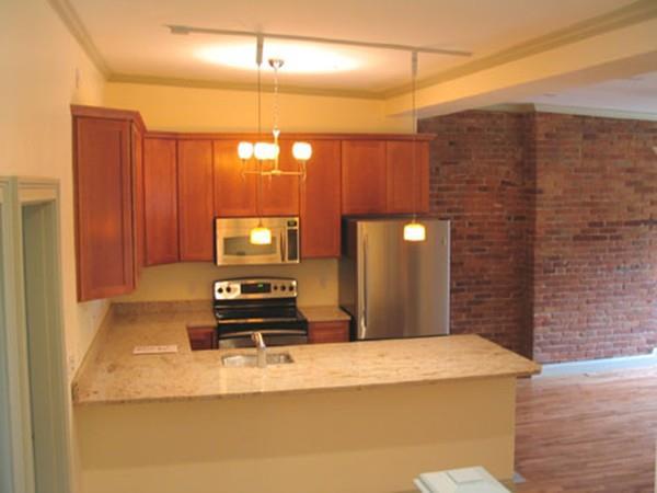 531 Newbury Street - Photo 1