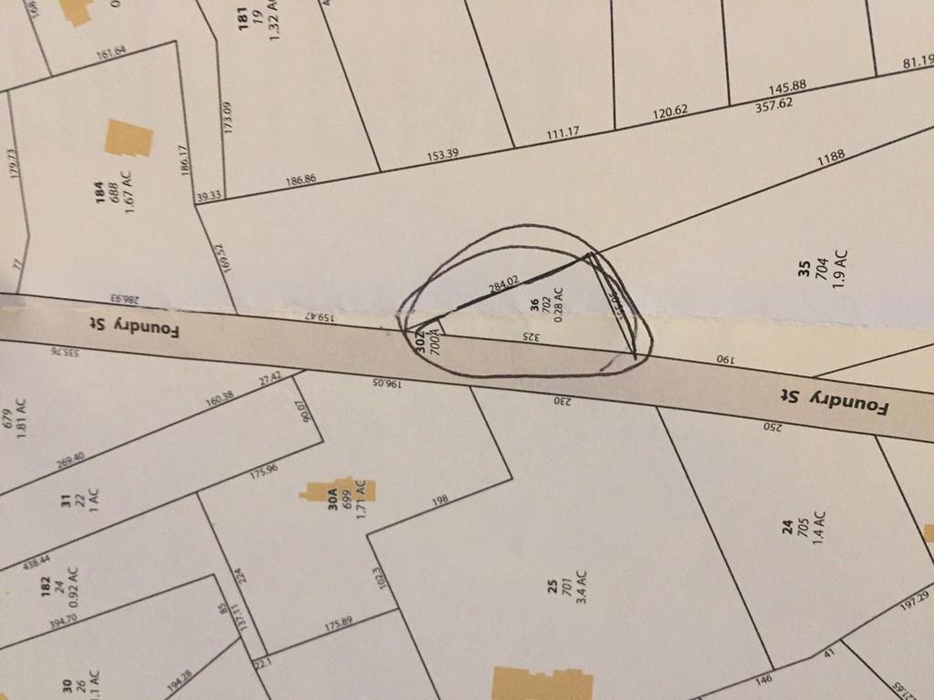 702 Foundry St - Photo 1