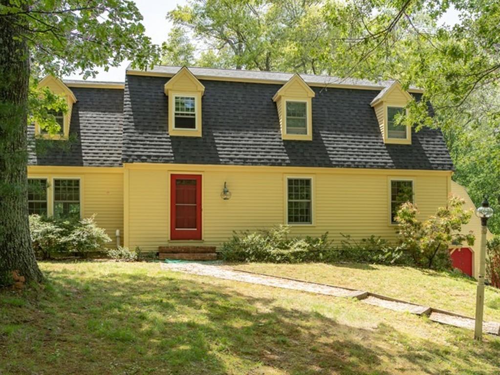 26 Pleasant St - Photo 1