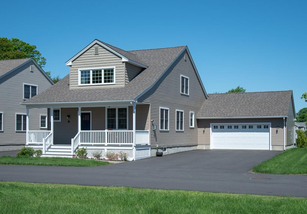 33 Elm St - Photo 1
