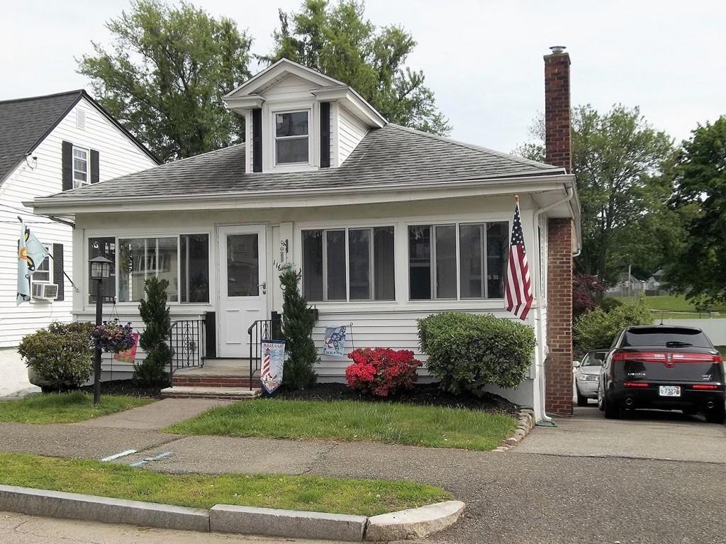 116 Connell St - Photo 1