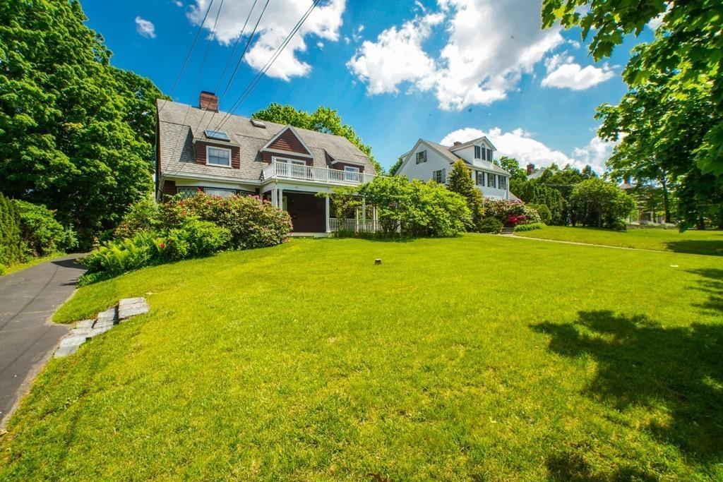 60 Grove St - Photo 1