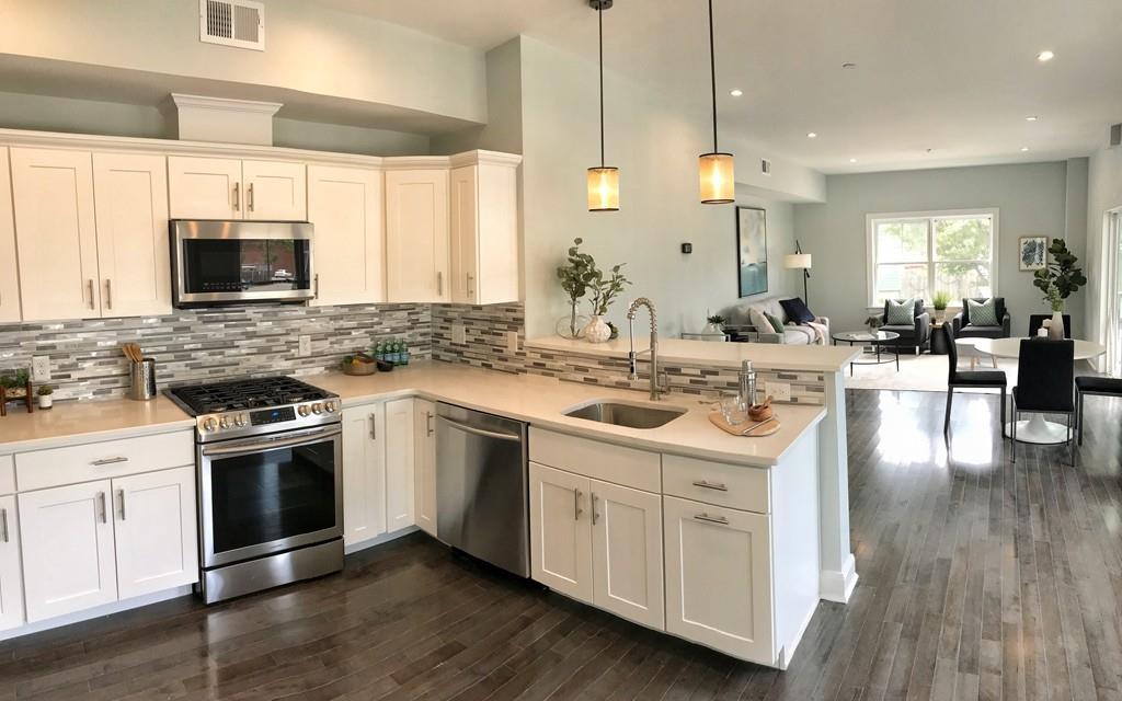 1025 Fellsway - Photo 1