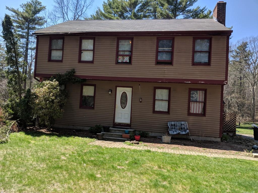 135 Vine St - Photo 1
