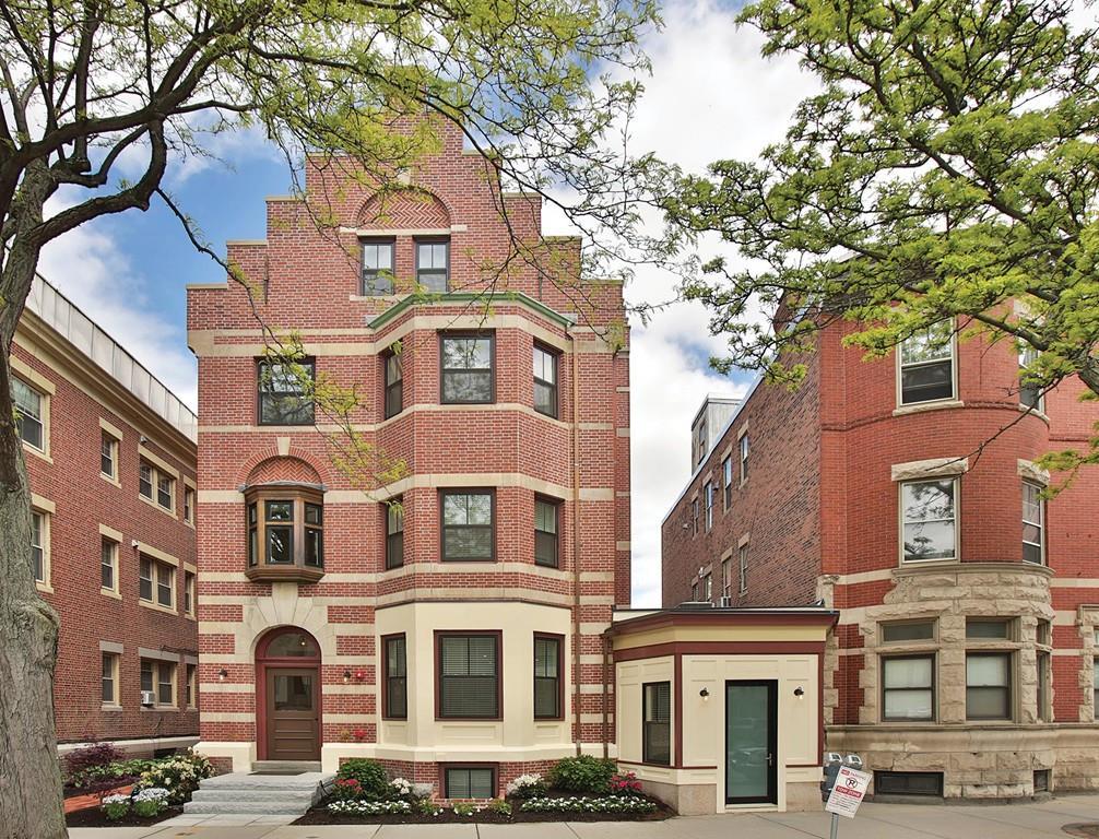 373 Harvard St - Photo 1