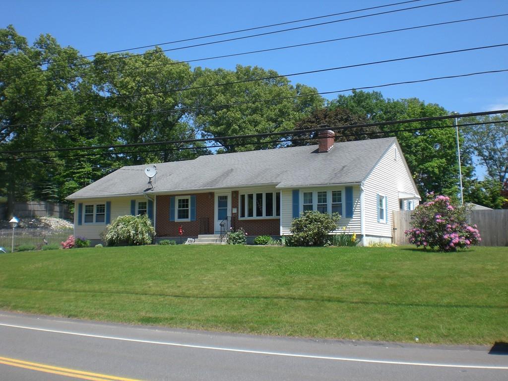 473 Oxford Street North - Photo 1