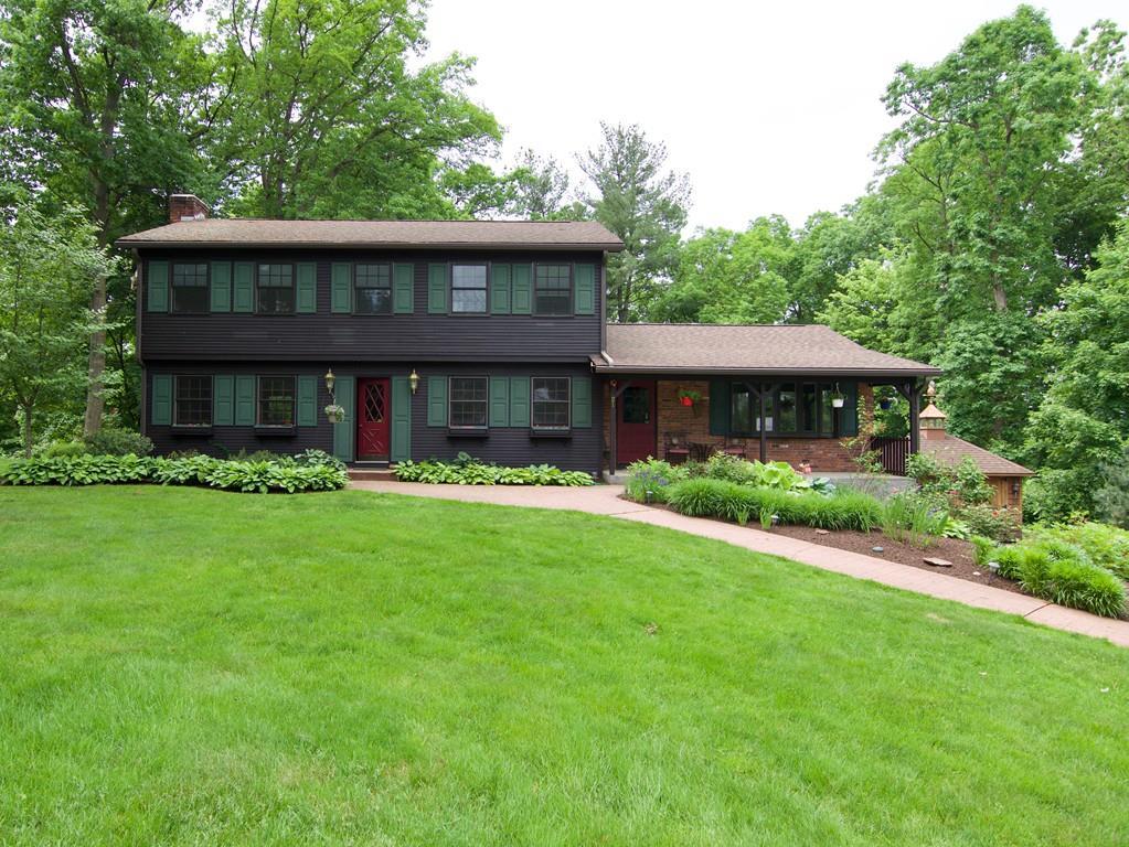 21 Breezy Knoll Rd - Photo 1