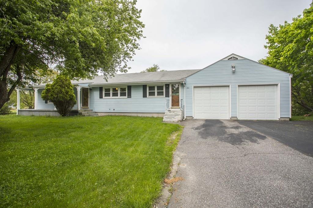 593 Lincoln St - Photo 1