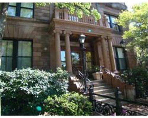 416 Marlborough St - Photo 1