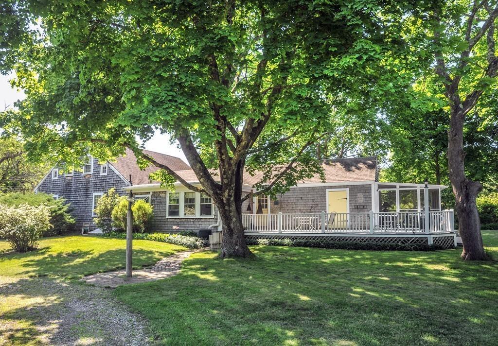 317 Summer St - Photo 1